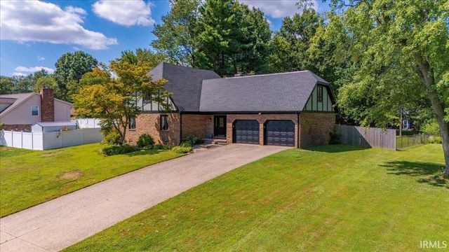 5588 Sherwood Court, Newburgh, IN 47630