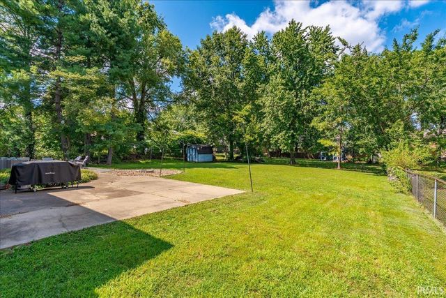 5588 Sherwood Court, Newburgh, IN 47630