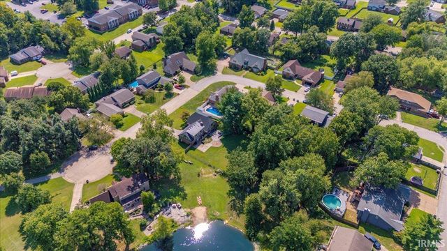 5588 Sherwood Court, Newburgh, IN 47630