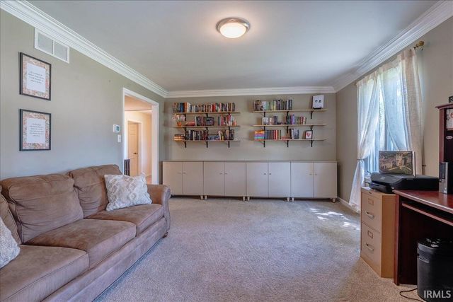 5588 Sherwood Court, Newburgh, IN 47630