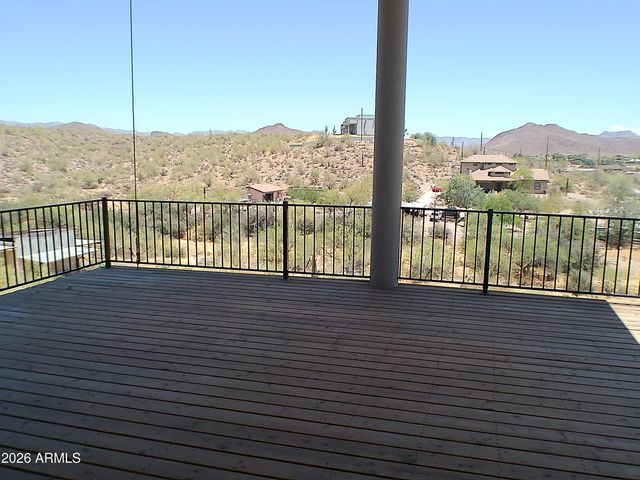 12 E SILVER KING Road, Queen Valley, AZ 85118