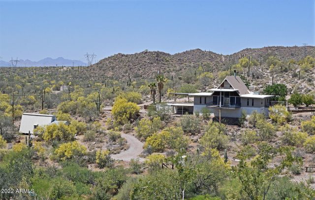 12 E SILVER KING Road, Queen Valley, AZ 85118