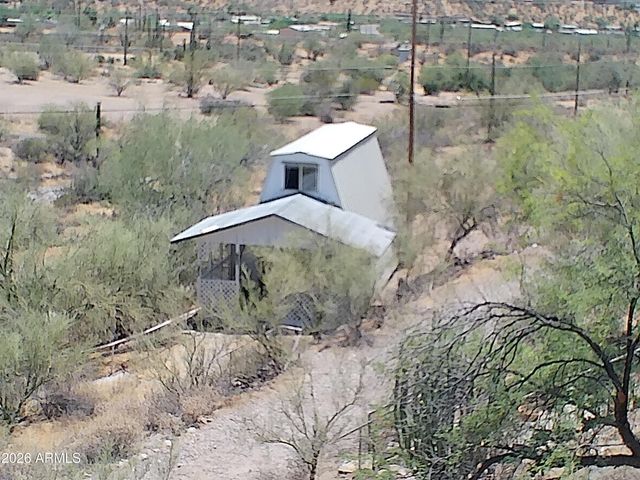 12 E SILVER KING Road, Queen Valley, AZ 85118