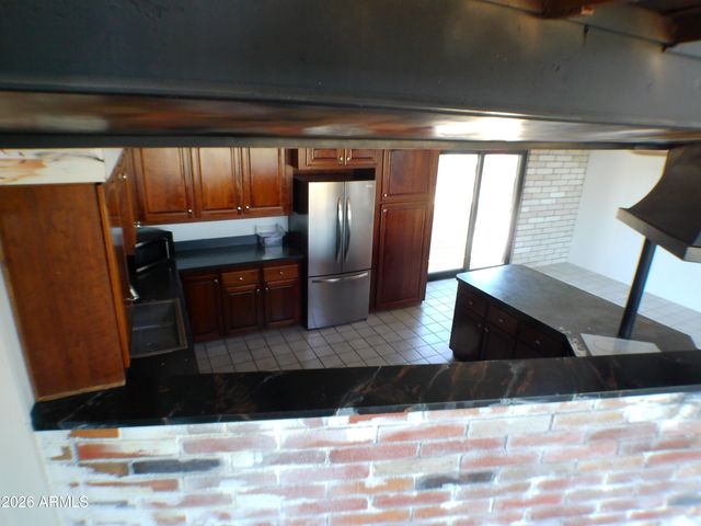 12 E SILVER KING Road, Queen Valley, AZ 85118