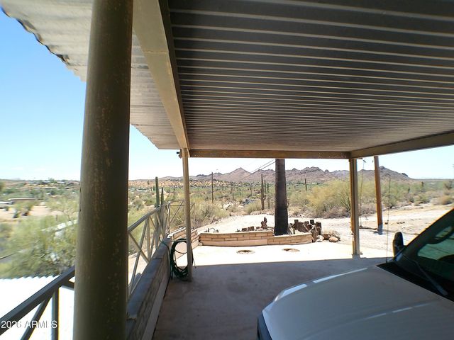 12 E SILVER KING Road, Queen Valley, AZ 85118