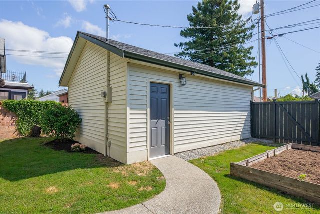 227 S Macleod Avenue, Arlington, WA 98223