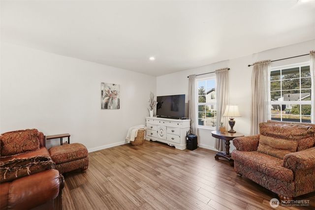227 S Macleod Avenue, Arlington, WA 98223