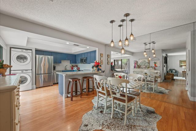 12126 Regal Court E, Wellington, FL 33414