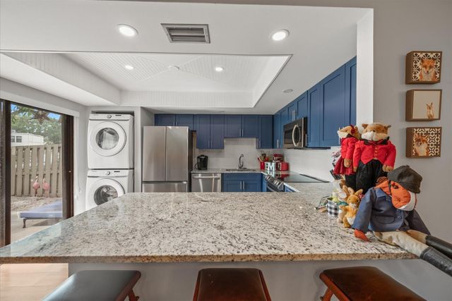 12126 Regal Court E, Wellington, FL 33414