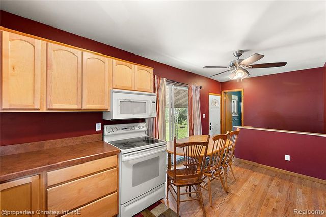 9961 Merriman Road, Livonia, MI 48150
