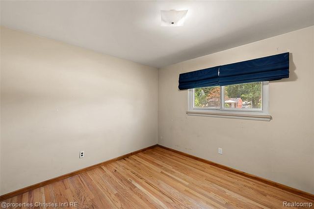 9961 Merriman Road, Livonia, MI 48150
