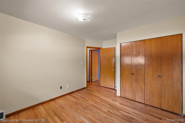 9961 Merriman Road, Livonia, MI 48150