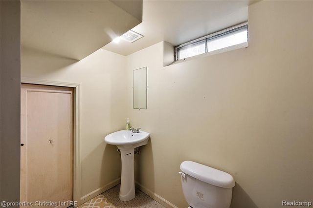 9961 Merriman Road, Livonia, MI 48150