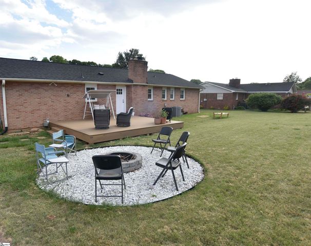 117 Benjamin Avenue, Greer, SC 29651