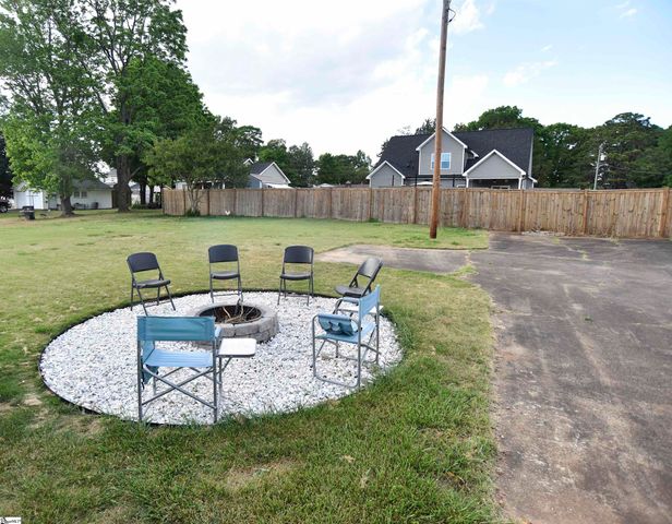 117 Benjamin Avenue, Greer, SC 29651