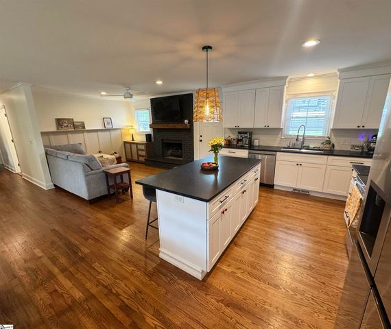 117 Benjamin Avenue, Greer, SC 29651