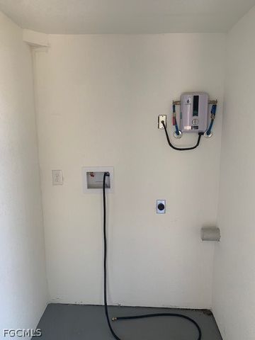 11296 Summerwinds CT, Fort Myers, FL 33908