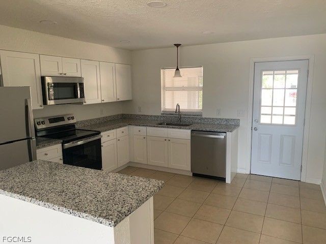 11296 Summerwinds CT, Fort Myers, FL 33908