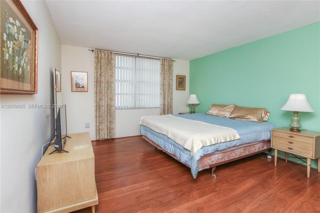 2780 NE 183rd Street 901, Aventura, FL 33160