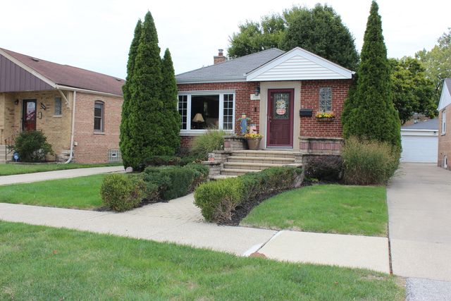 2952 W 97th Place, Evergreen Park, IL 60805