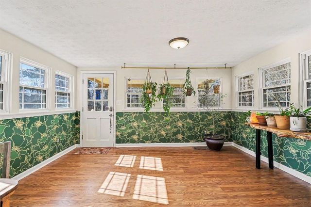 409 Cole SW Drive, Lilburn, GA 30047