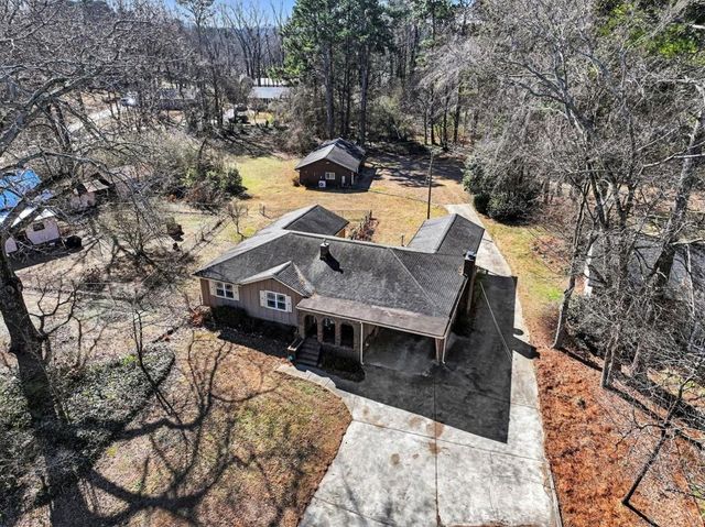 409 Cole SW Drive, Lilburn, GA 30047