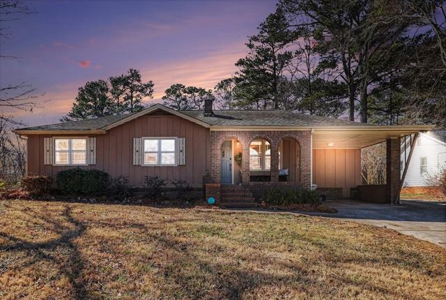 409 Cole SW Drive, Lilburn, GA 30047