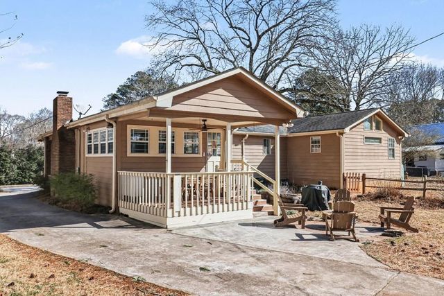 409 Cole SW Drive, Lilburn, GA 30047