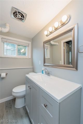 25100 Arlington Lane, North Olmsted, OH 44070