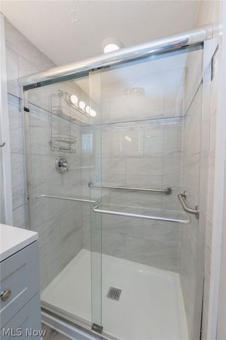 25100 Arlington Lane, North Olmsted, OH 44070