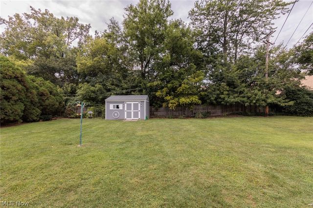 25100 Arlington Lane, North Olmsted, OH 44070