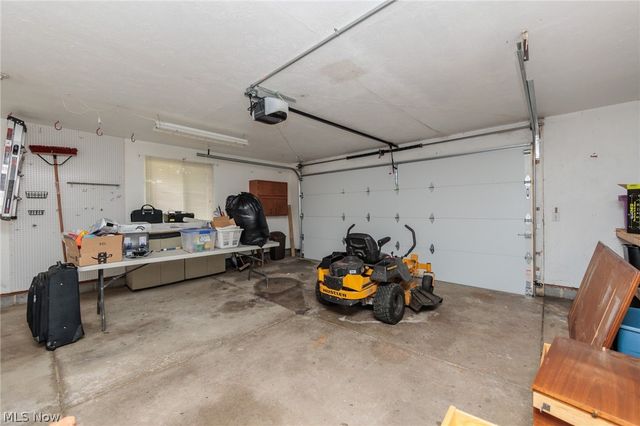 25100 Arlington Lane, North Olmsted, OH 44070