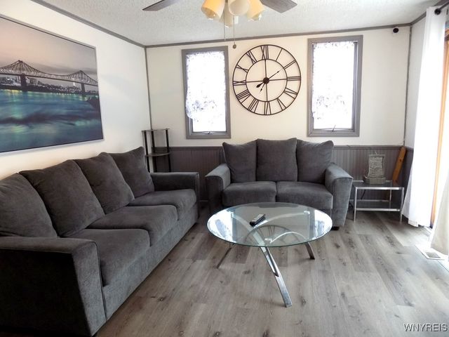 106 Croydon Drive, Cheektowaga, NY 14043