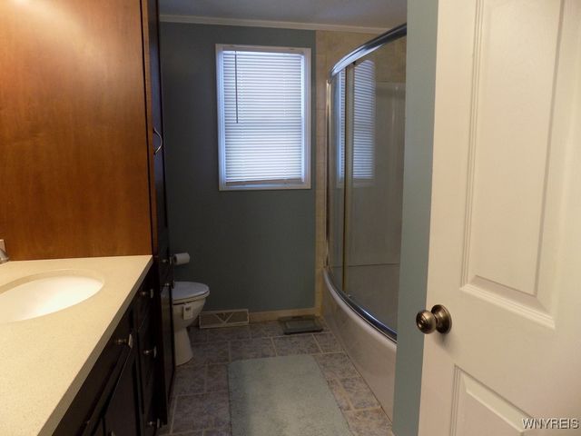 106 Croydon Drive, Cheektowaga, NY 14043