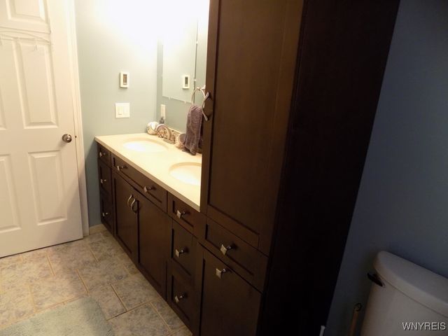 106 Croydon Drive, Cheektowaga, NY 14043