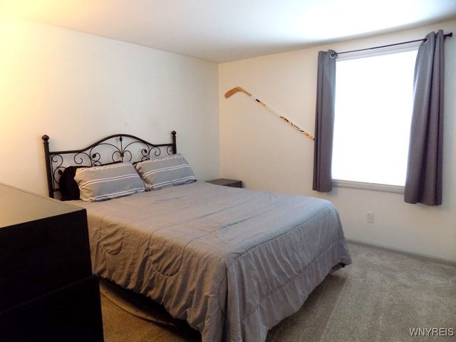 106 Croydon Drive, Cheektowaga, NY 14043