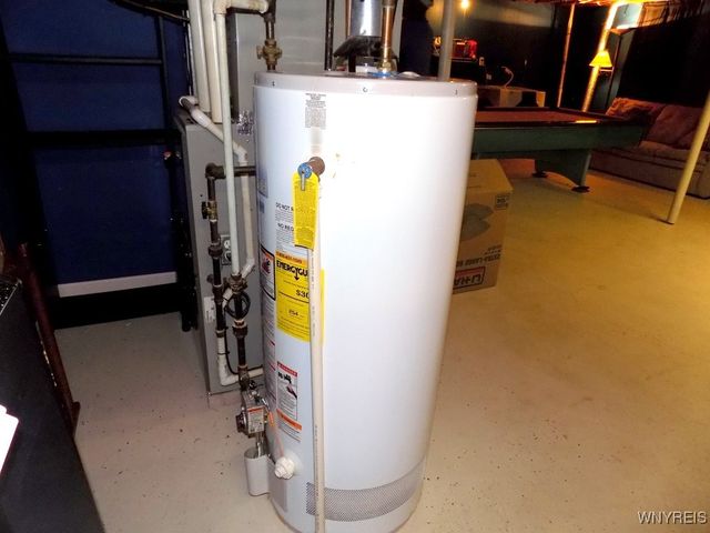 106 Croydon Drive, Cheektowaga, NY 14043