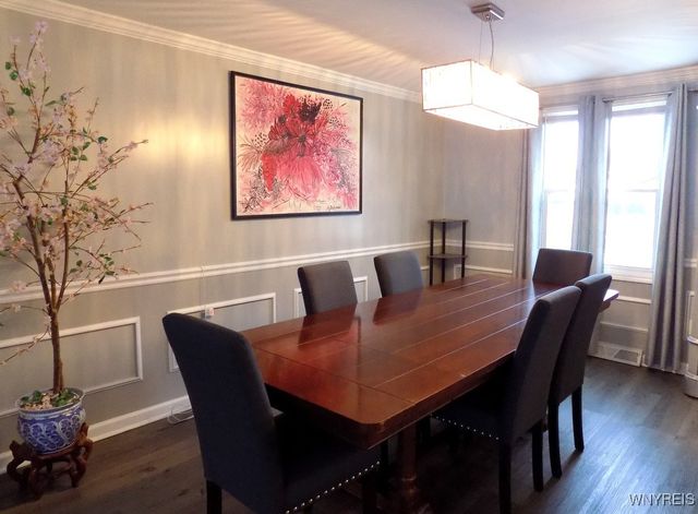 106 Croydon Drive, Cheektowaga, NY 14043