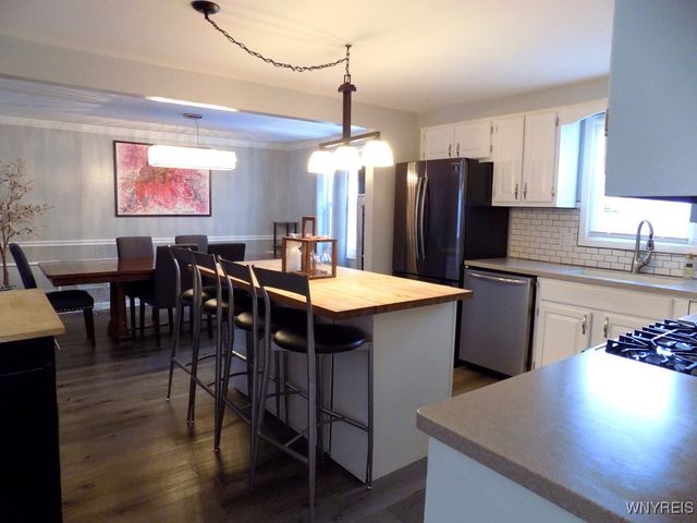 106 Croydon Drive, Cheektowaga, NY 14043