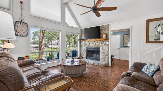 110 Punto Pescador, Gun Barrel City, TX 75156