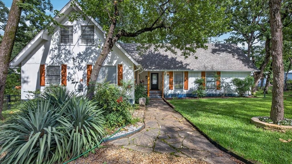 110 Punto Pescador, Gun Barrel City, TX 75156