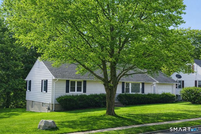 2916 East Main Street, Waterbury, CT 06705