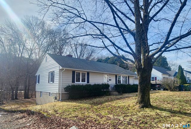 2916 East Main Street, Waterbury, CT 06705