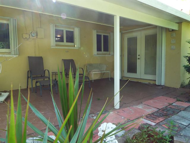 490 SE 3rd Avenue, Pompano Beach, FL 33060