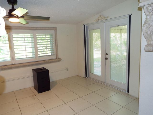 490 SE 3rd Avenue, Pompano Beach, FL 33060