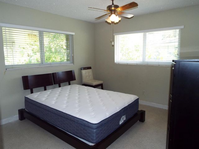 490 SE 3rd Avenue, Pompano Beach, FL 33060