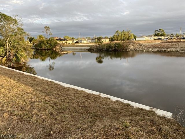 1928 NE 42nd TER, Cape Coral, FL 33909