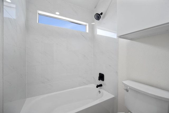 3321 Winding Shore LN, Pflugerville, TX 78660