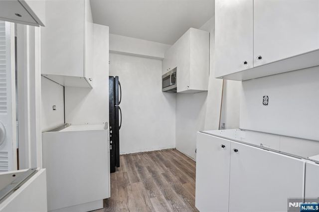 10 Crestmont Road 2N, Montclair, NJ 07042