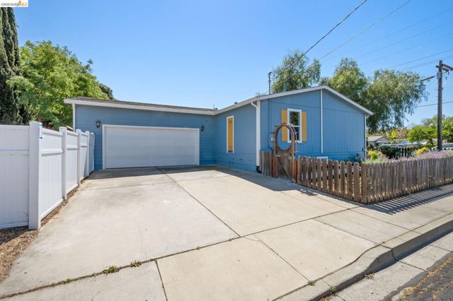 418 Ohara Ave, Oakley, CA 94561